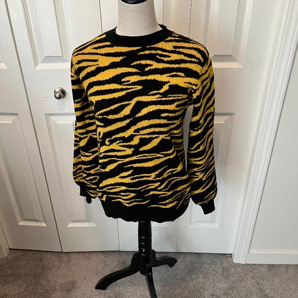 House of Harlow 1960 Sweaters - House of Harlow size S pullover